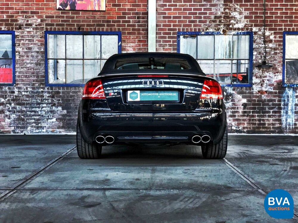 Audi A4 Cabriolet 2.4 V6 170 PS 2002, 14-TJ-FH.