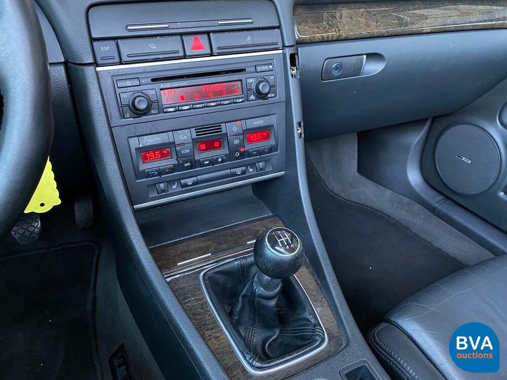 Audi A4 Cabriolet 2.4 V6 170 PS 2002, 14-TJ-FH.