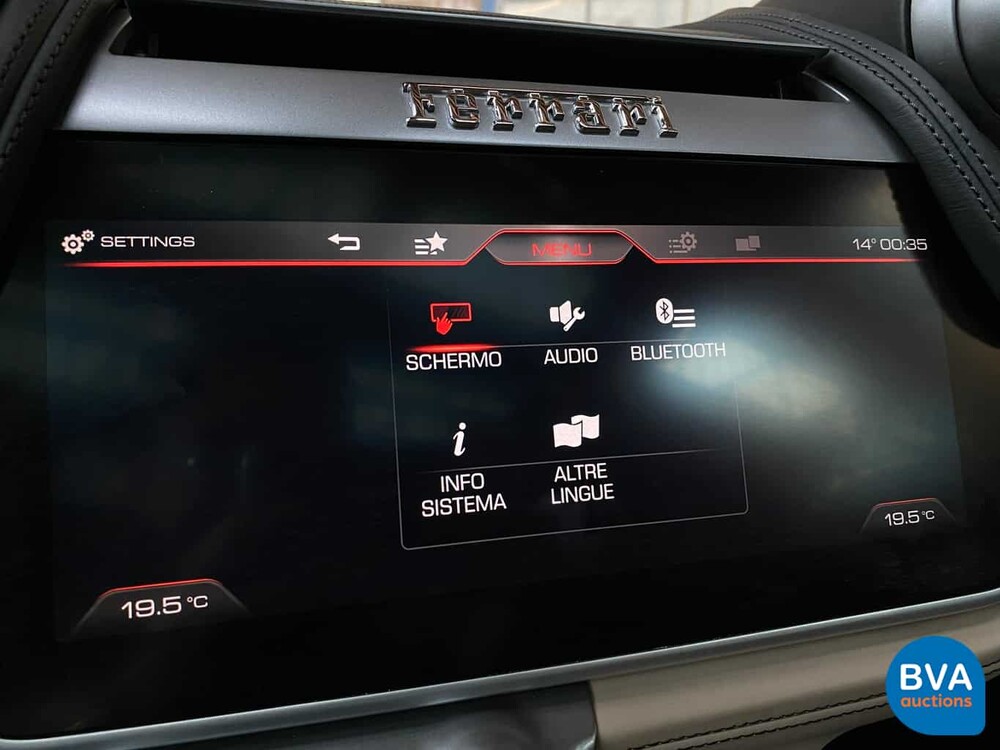 Ferrari GTC4 Lusso 689 PS 6.3 V12 GANZ DCT 2017.