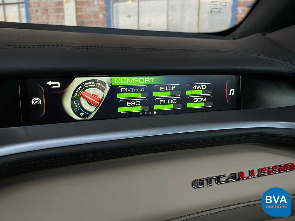 Ferrari GTC4 Lusso 689 PS 6.3 V12 GANZ DCT 2017.