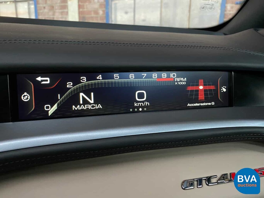 Ferrari GTC4 Lusso 689 PS 6.3 V12 GANZ DCT 2017.