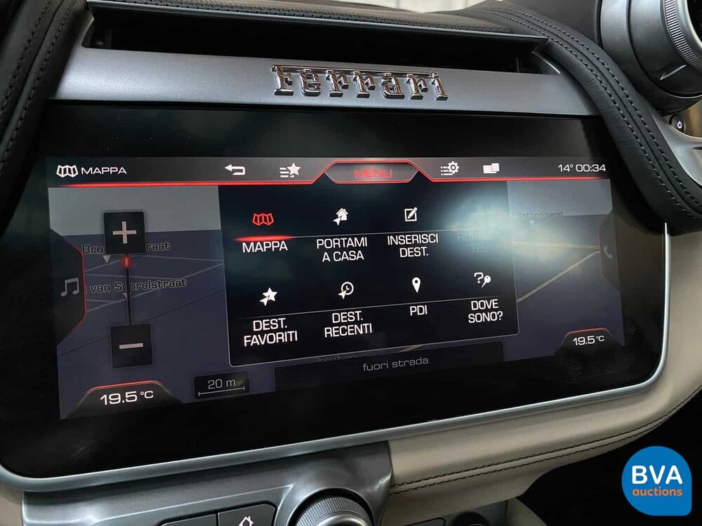 Ferrari GTC4 Lusso 689 PS 6.3 V12 GANZ DCT 2017.