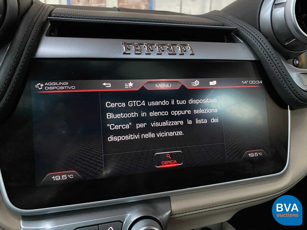 Ferrari GTC4 Lusso 689 PS 6.3 V12 GANZ DCT 2017.