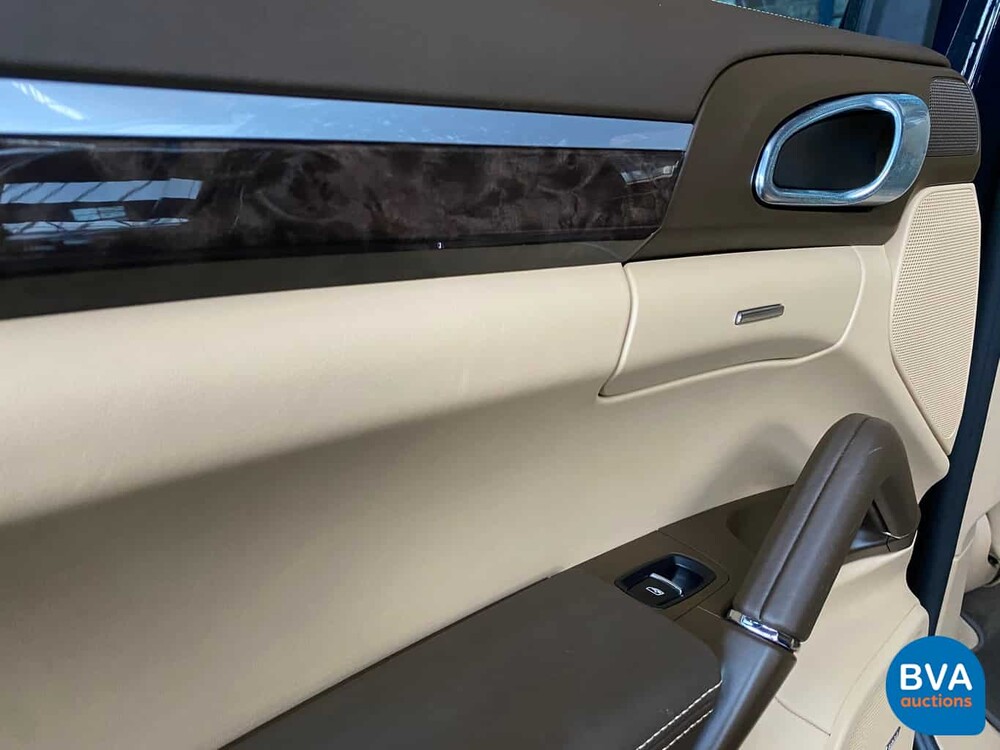 Porsche Cayenne S 3.0 D 261 PS MEIN 2016 FACELIFT - Org NL, GG-730-B.