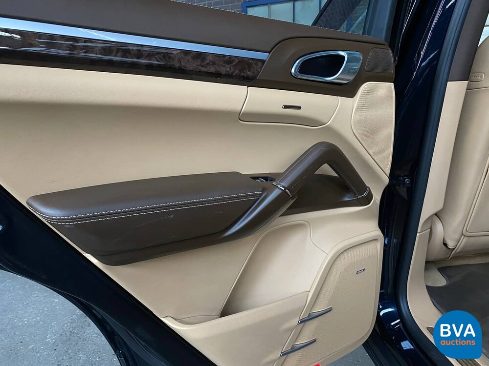 Porsche Cayenne S 3.0 D 261 PS MEIN 2016 FACELIFT - Org NL, GG-730-B.