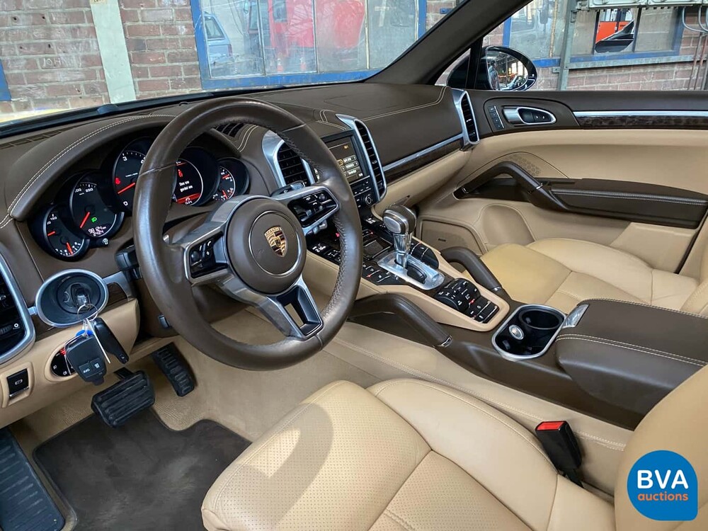 Porsche Cayenne S 3.0 D 261 PS MEIN 2016 FACELIFT - Org NL, GG-730-B.