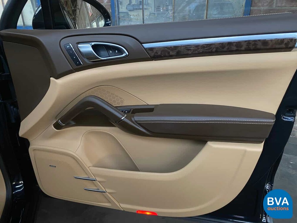 Porsche Cayenne S 3.0 D 261 PS MEIN 2016 FACELIFT - Org NL, GG-730-B.
