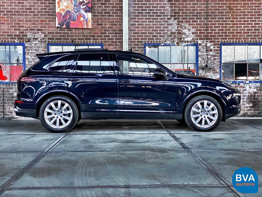 Porsche Cayenne S 3.0 D 261 PS MEIN 2016 FACELIFT - Org NL, GG-730-B.