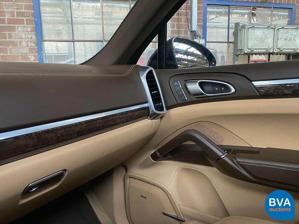 Porsche Cayenne S 3.0 D 261 PS MEIN 2016 FACELIFT - Org NL, GG-730-B.