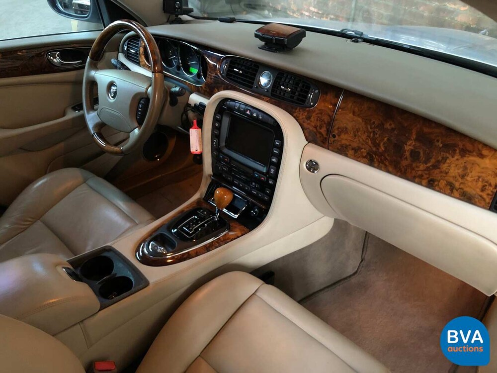 Jaguar XJ8 4.2 V8 300 PS 2003 -Youngtimer-.