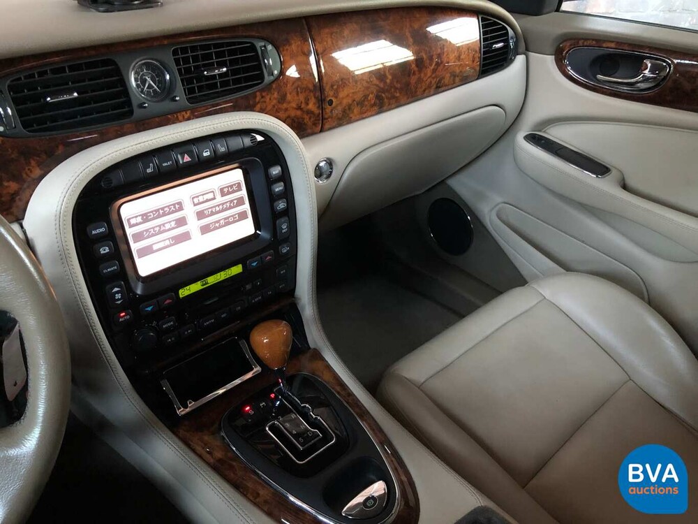 Jaguar XJ8 4.2 V8 300 PS 2003 -Youngtimer-.