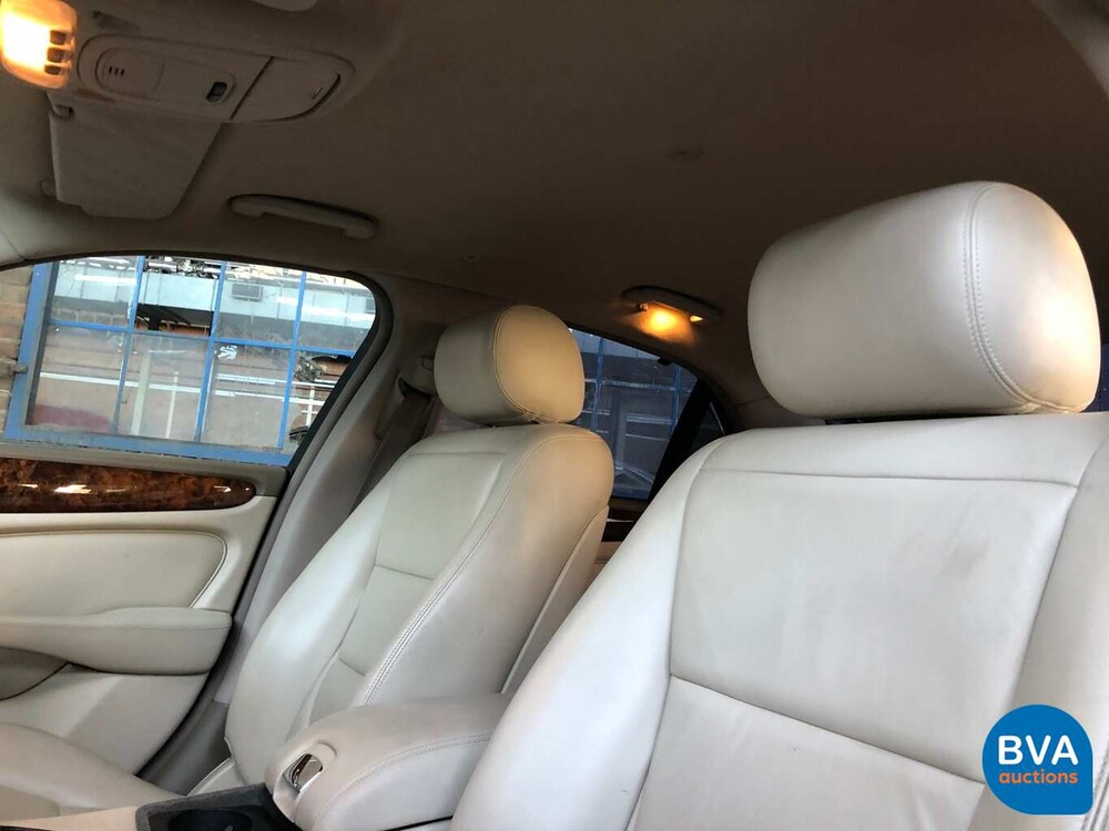 Jaguar XJ8 4.2 V8 300 PS 2003 -Youngtimer-.