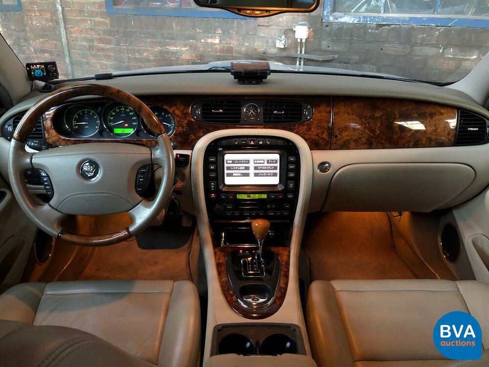 Jaguar XJ8 4.2 V8 300 PS 2003 -Youngtimer-.