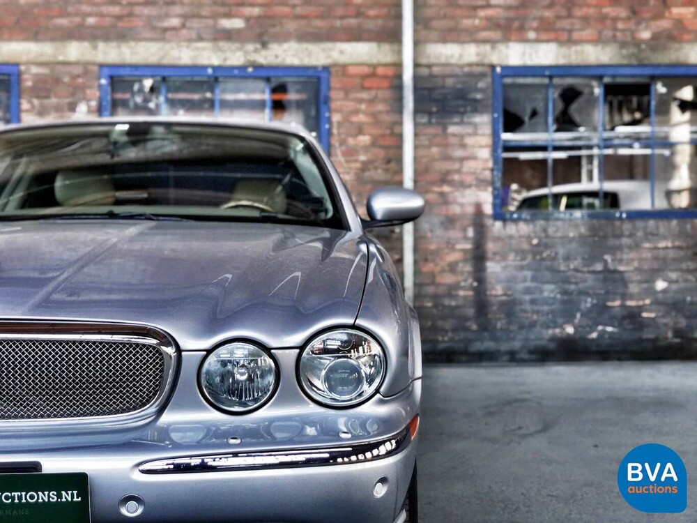 Jaguar XJ8 4.2 V8 300 PS 2003 -Youngtimer-.