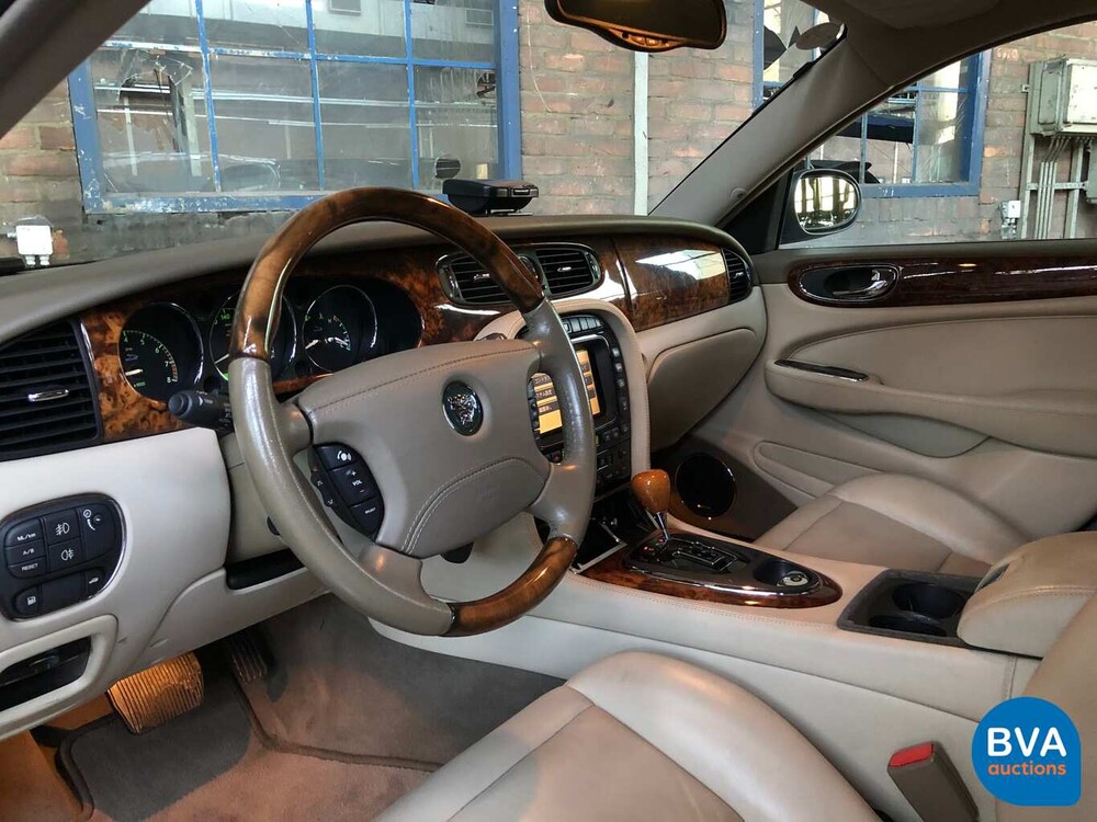 Jaguar XJ8 4.2 V8 300 PS 2003 -Youngtimer-.