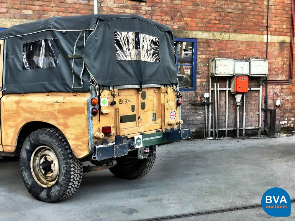 Land Rover 88 Serie III LHD Defender 1974.