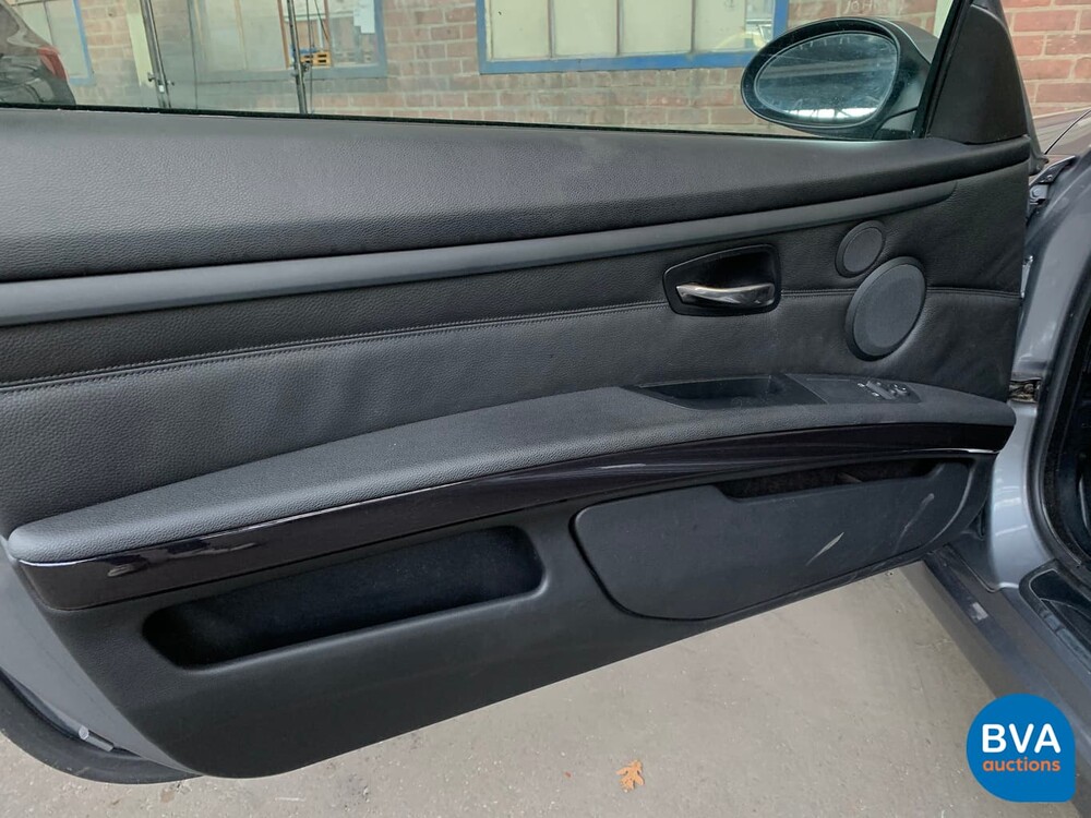 BMW 330i Coupé 272 PS 3er 2007, J-263-HX.