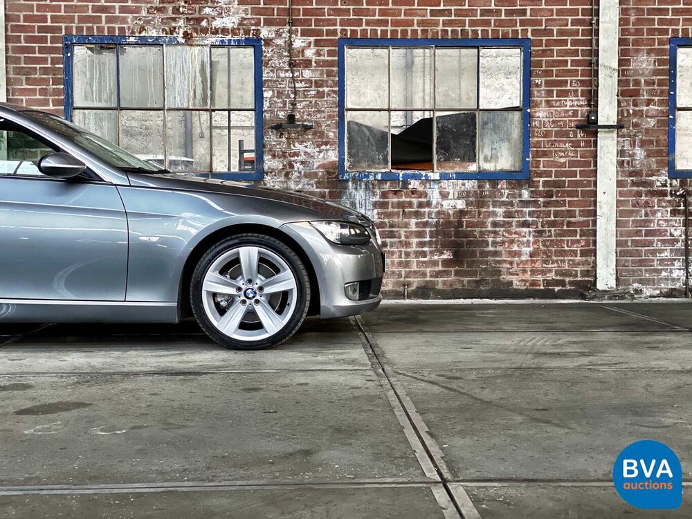 BMW 330i Coupé 272 PS 3er 2007, J-263-HX.