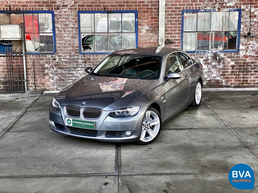 BMW 330i Coupé 272 PS 3er 2007, J-263-HX.