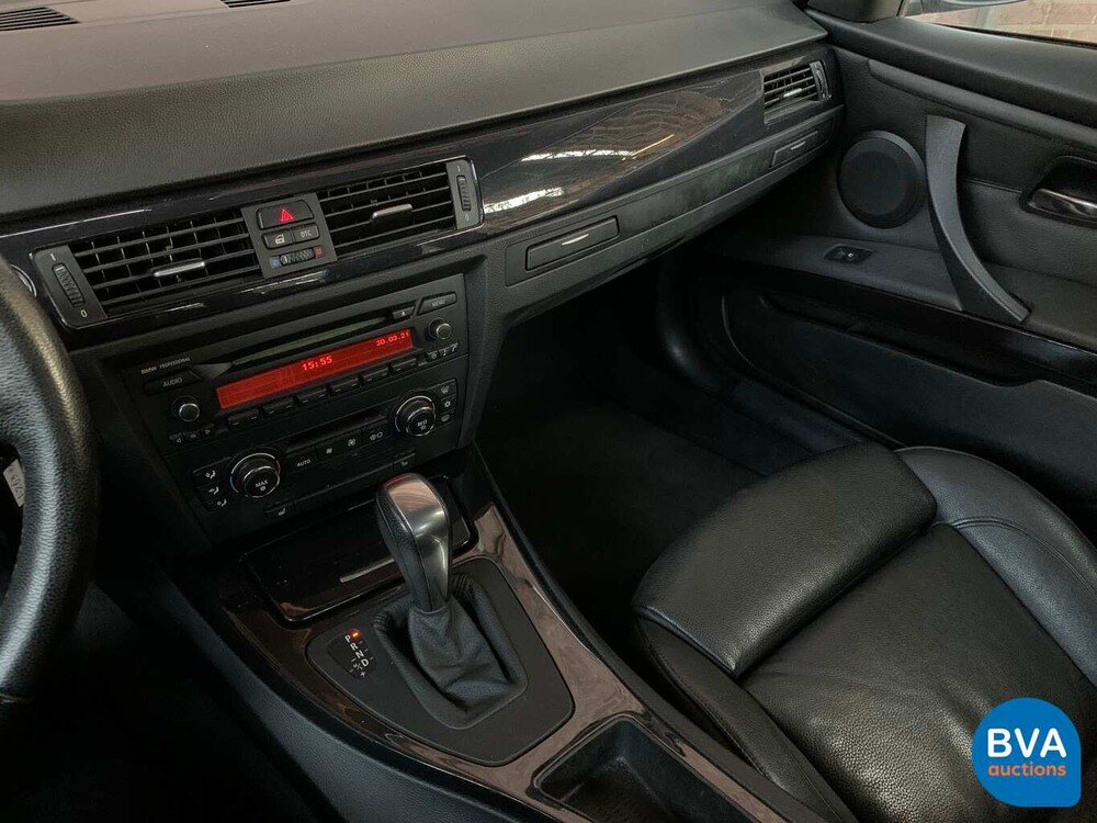 BMW 330i Coupé 272 PS 3er 2007, J-263-HX.