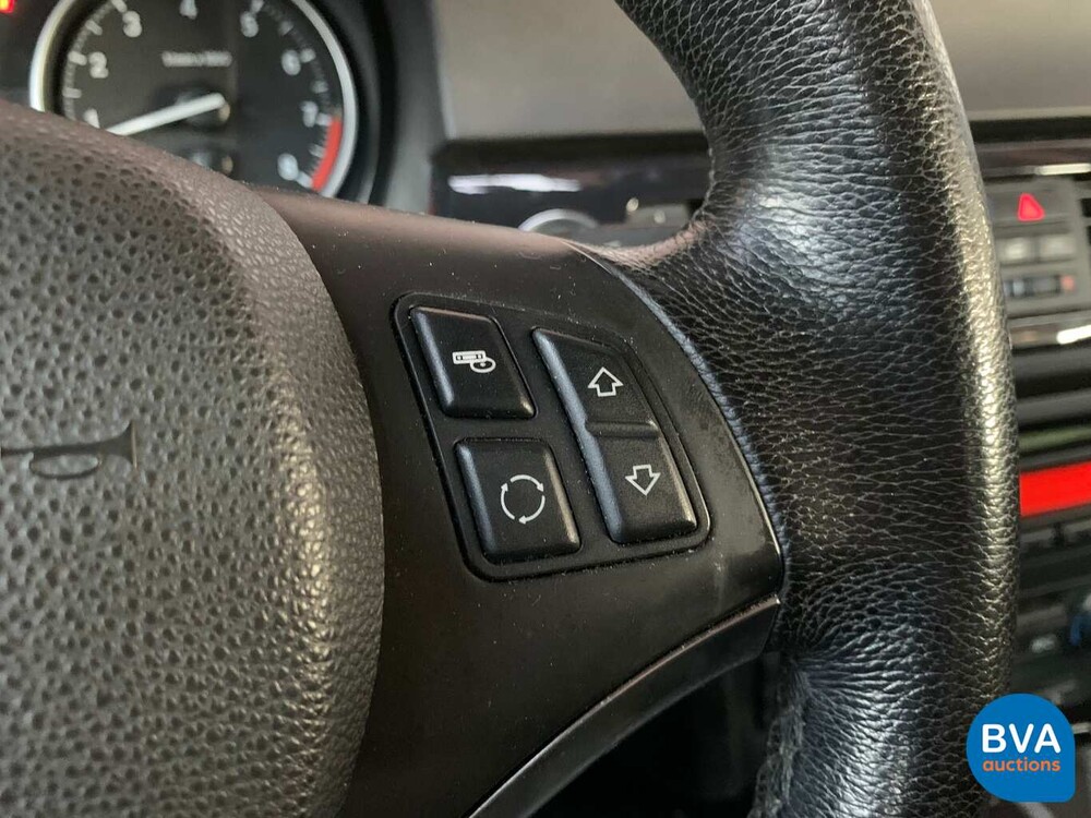 BMW 330i Coupé 272 PS 3er 2007, J-263-HX.