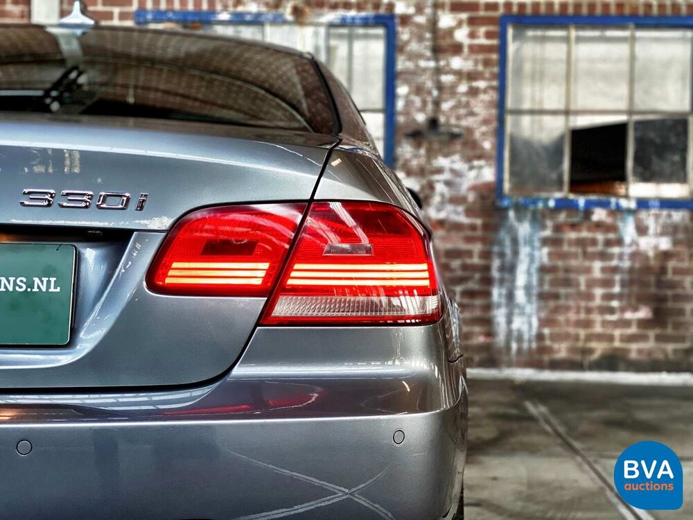 BMW 330i Coupé 272 PS 3er 2007, J-263-HX.