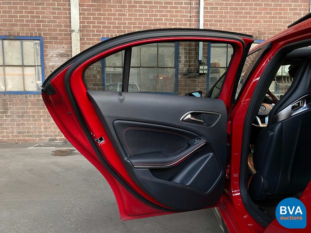 Mercedes-Benz A45 AMG 4Matic 360 PS TRACK-PACK A-Klasse 2014 -Org. NL-, 6-XBZ-85.