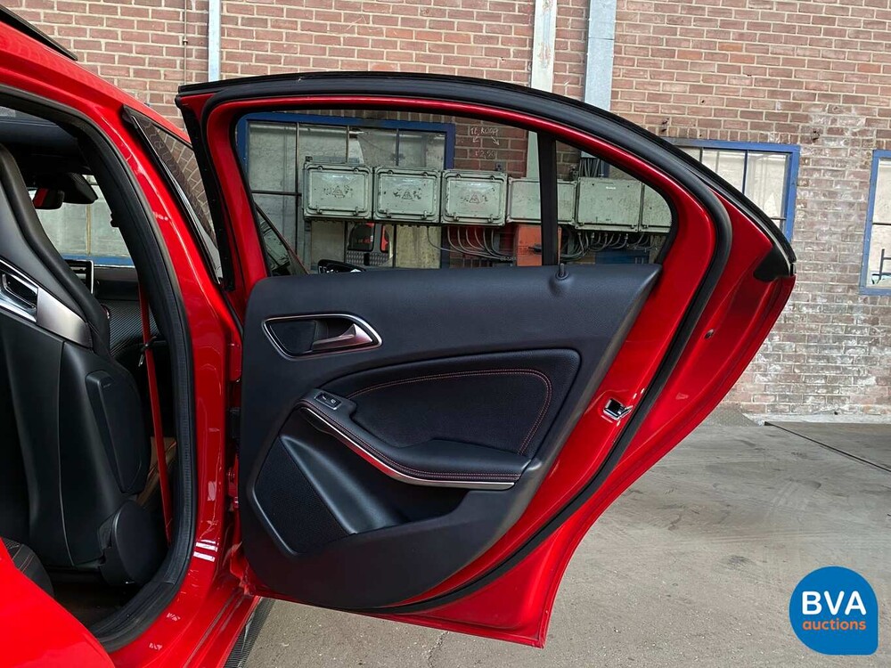 Mercedes-Benz A45 AMG 4Matic 360 PS TRACK-PACK A-Klasse 2014 -Org. NL-, 6-XBZ-85.