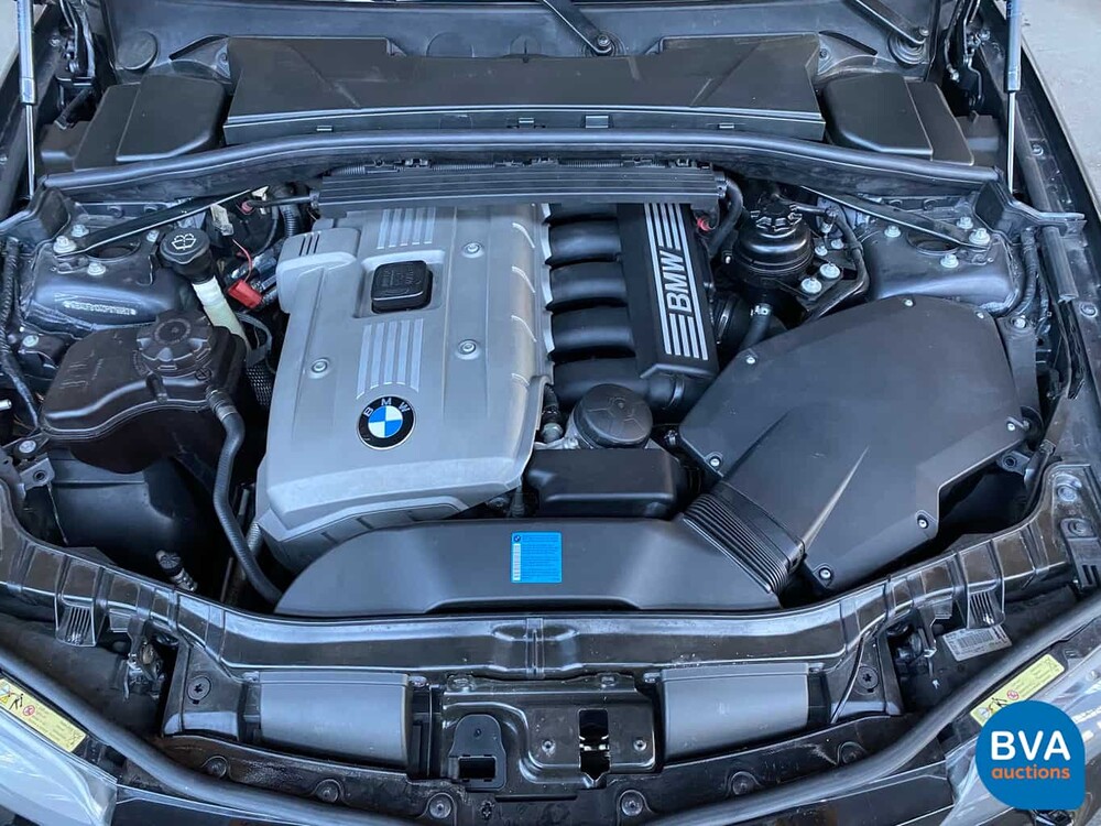 BMW 130i High Executive 1er 265 PS 2006, J-546-KL.