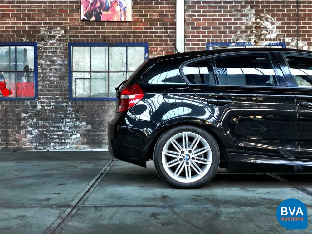 BMW 130i High Executive 1er 265 PS 2006, J-546-KL.