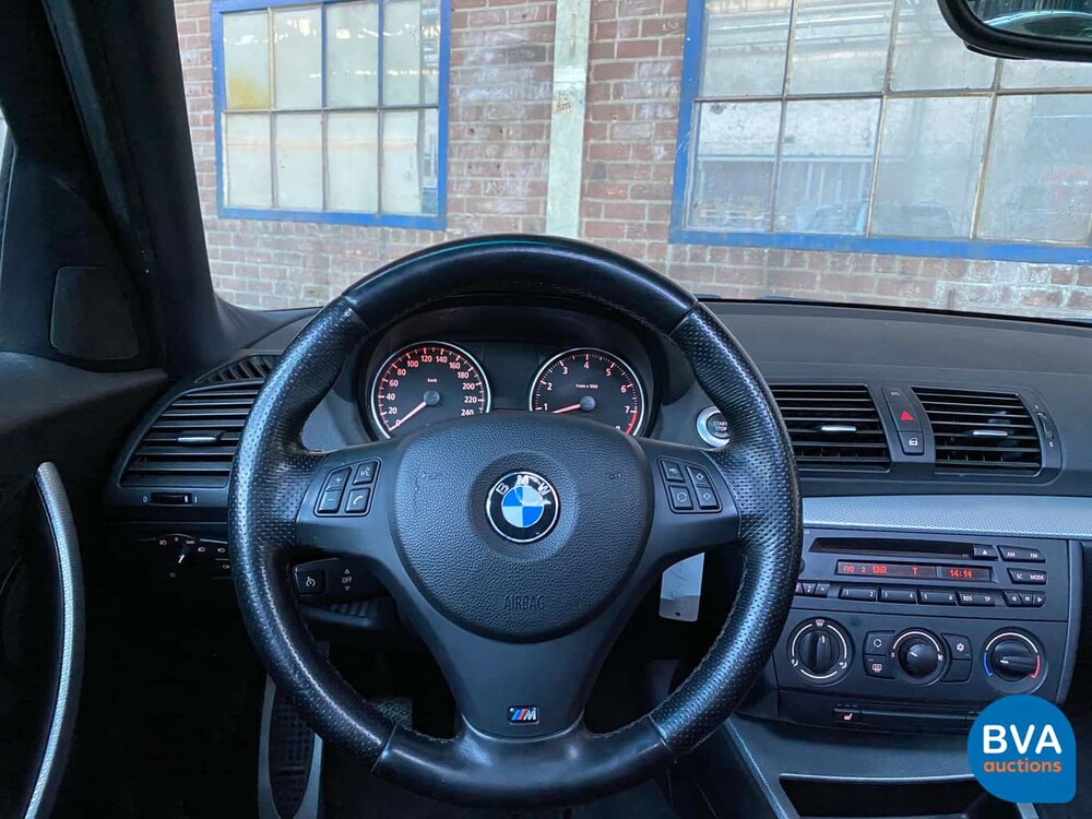 BMW 130i High Executive 1er 265 PS 2006, J-546-KL.