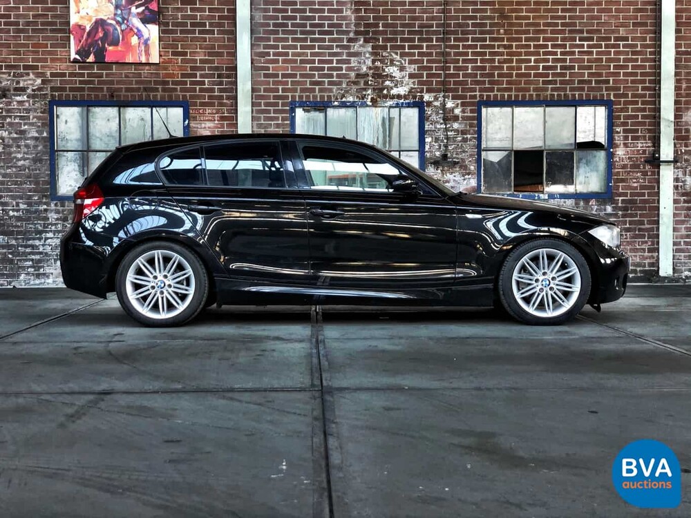 BMW 130i High Executive 1er 265 PS 2006, J-546-KL.