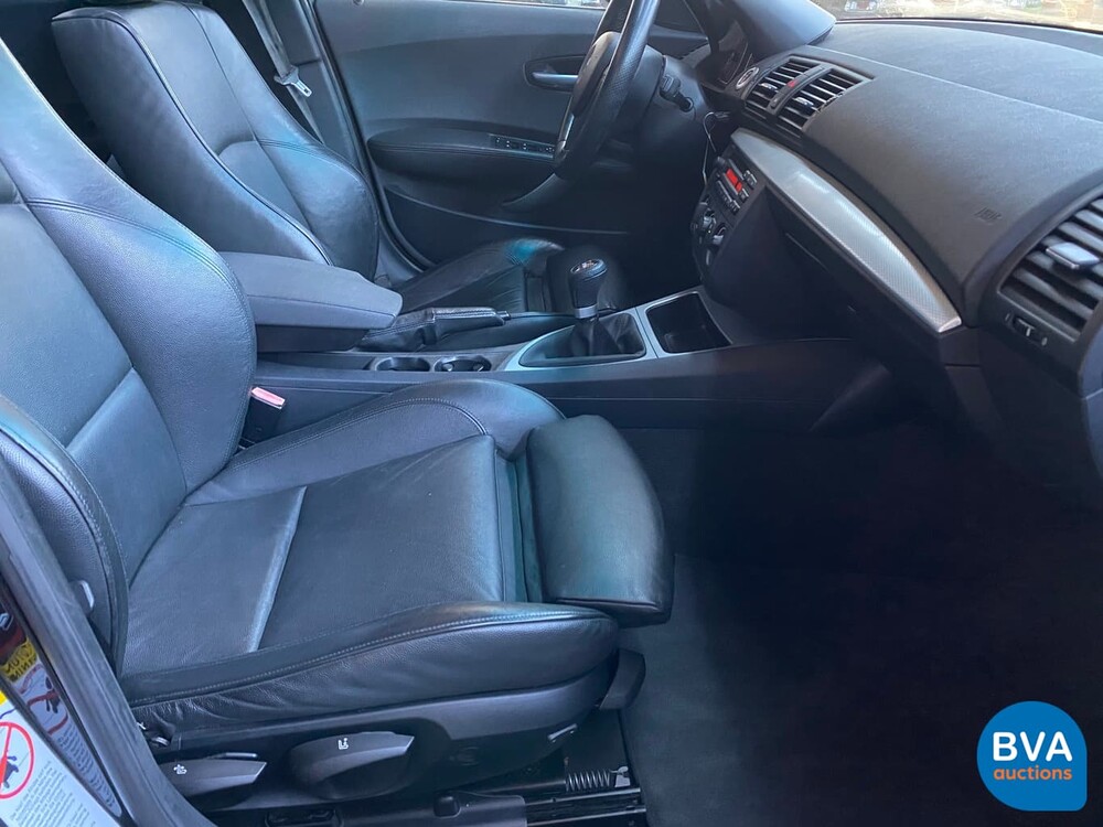 BMW 130i High Executive 1er 265 PS 2006, J-546-KL.