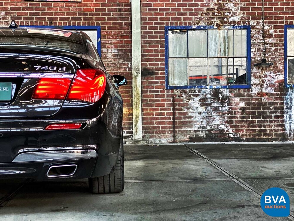 BMW 740d xDrive M-Sport 313 PS 7er, 9-ZKT-90.