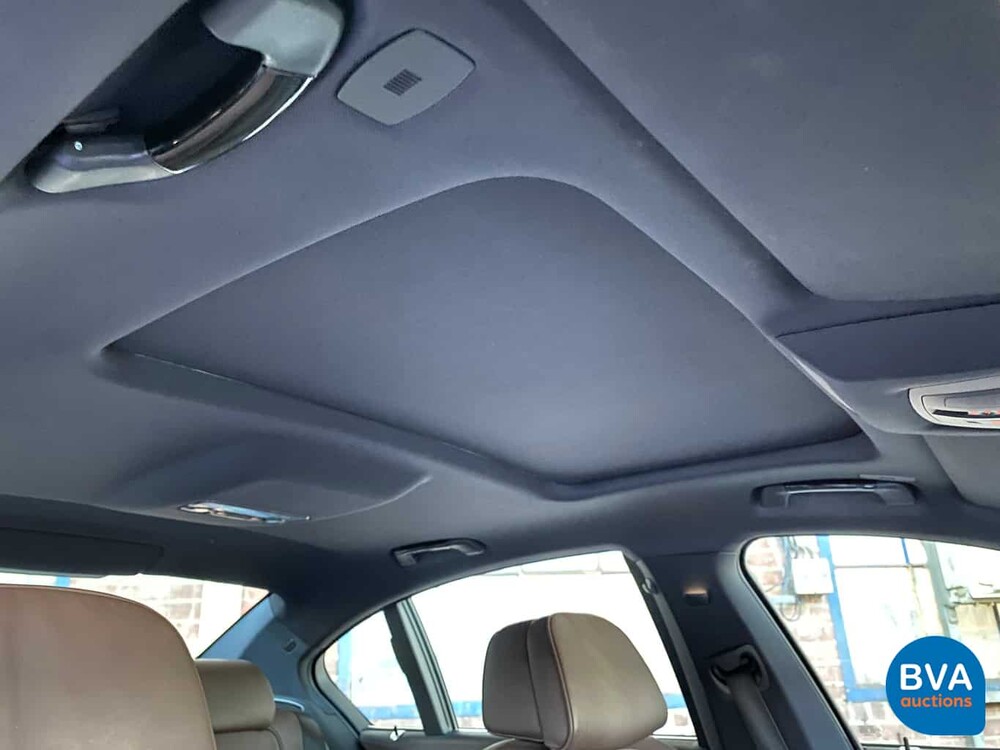 BMW 740d xDrive M-Sport 313 PS 7er, 9-ZKT-90.