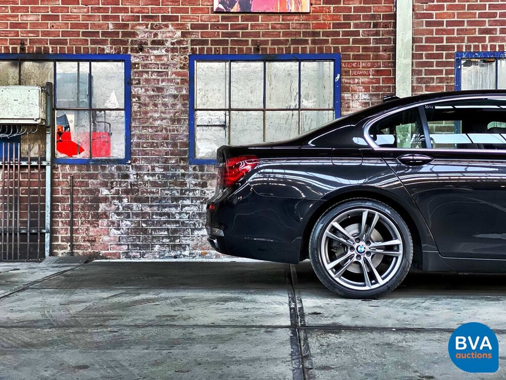 BMW 740d xDrive M-Sport 313 PS 7er, 9-ZKT-90.