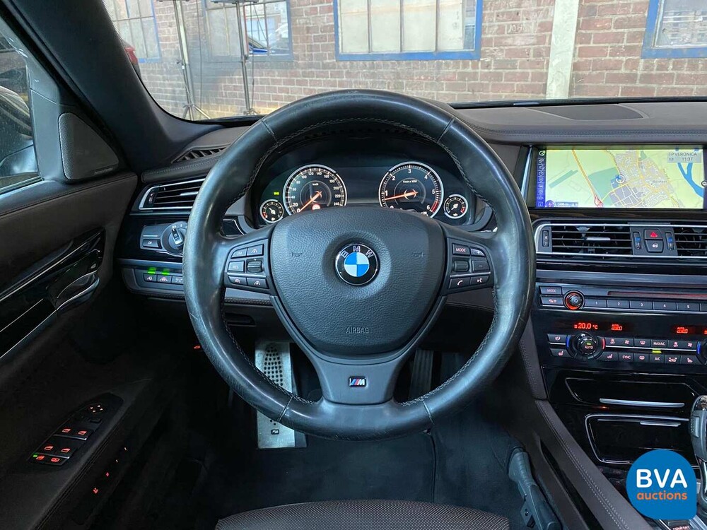 BMW 740d xDrive M-Sport 313 PS 7er, 9-ZKT-90.