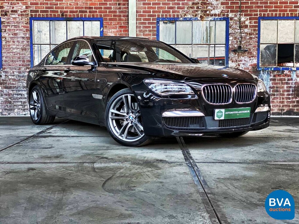 BMW 740d xDrive M-Sport 313 PS 7er, 9-ZKT-90.