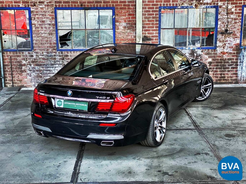 BMW 740d xDrive M-Sport 313 PS 7er, 9-ZKT-90.