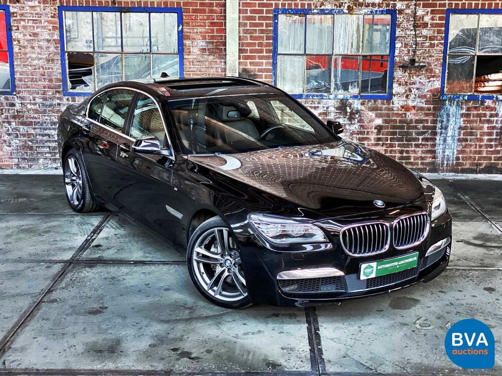 BMW 740d xDrive M-Sport 313 PS 7er, 9-ZKT-90.