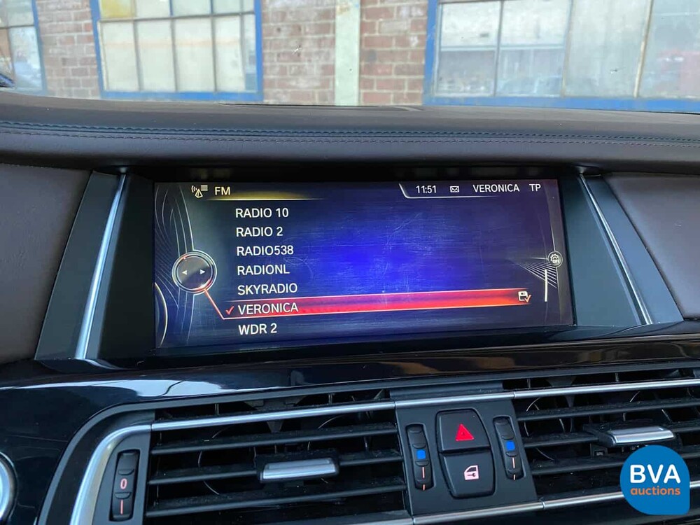 BMW 740d xDrive M-Sport 313 PS 7er, 9-ZKT-90.