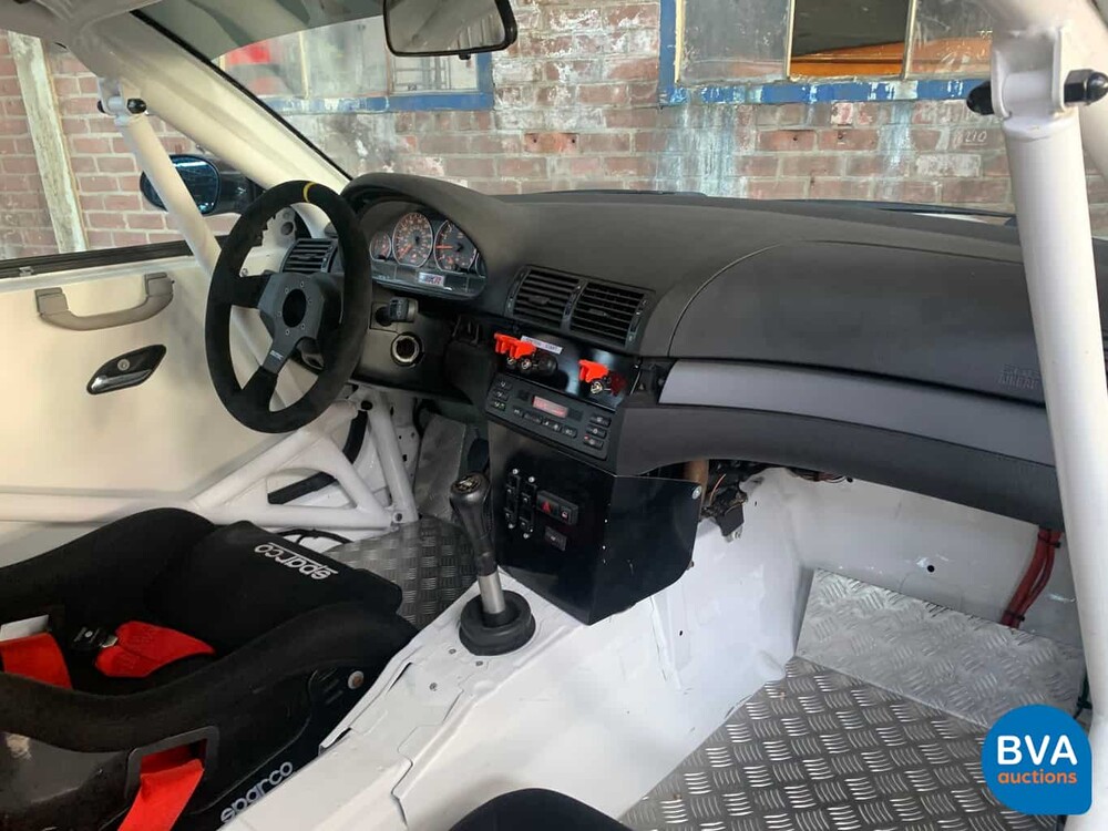 BMW M3 E46 Coupé Handbuch 343 PS Rennwagen.