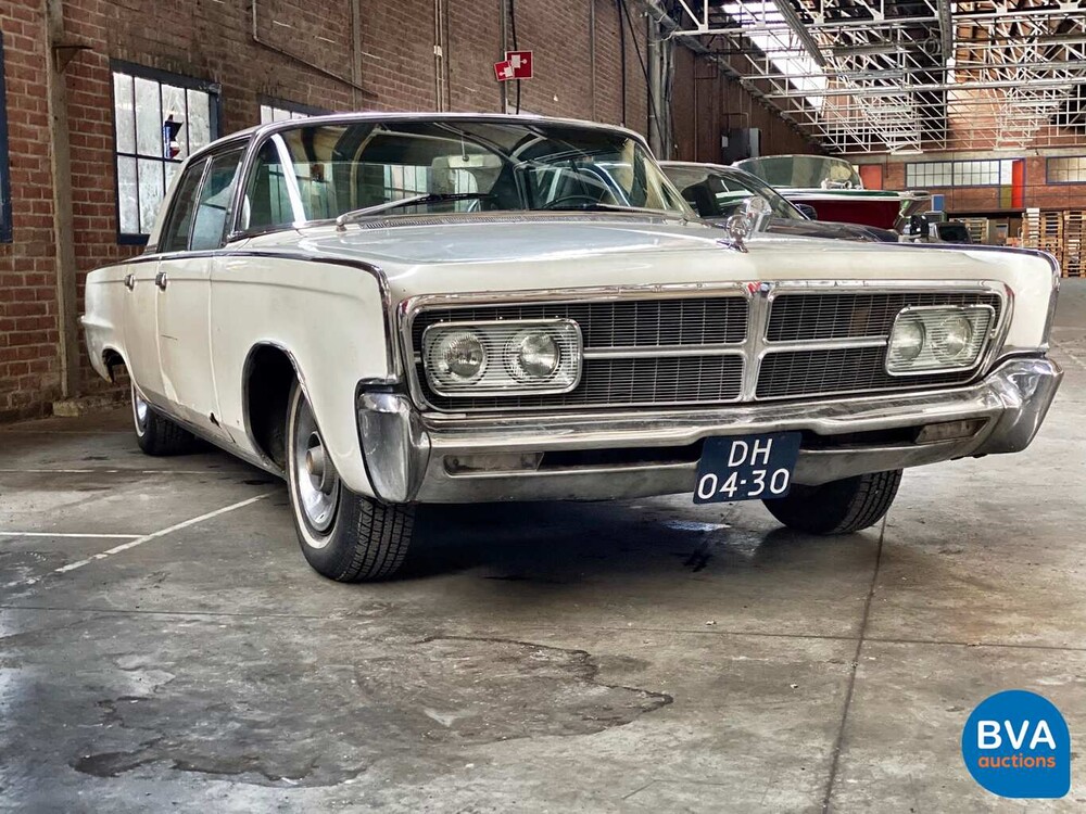 Imperial Crown Limousine V8 340 PS 1965, DH-04-30.