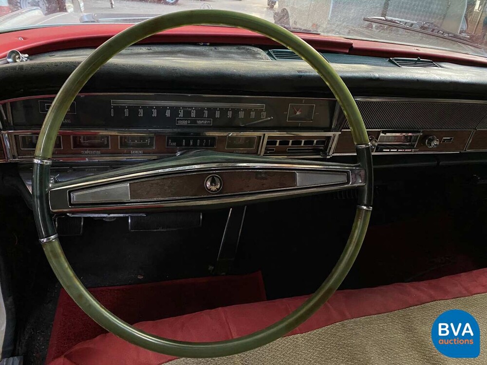 Imperial Crown Limousine V8 340 PS 1965, DH-04-30.