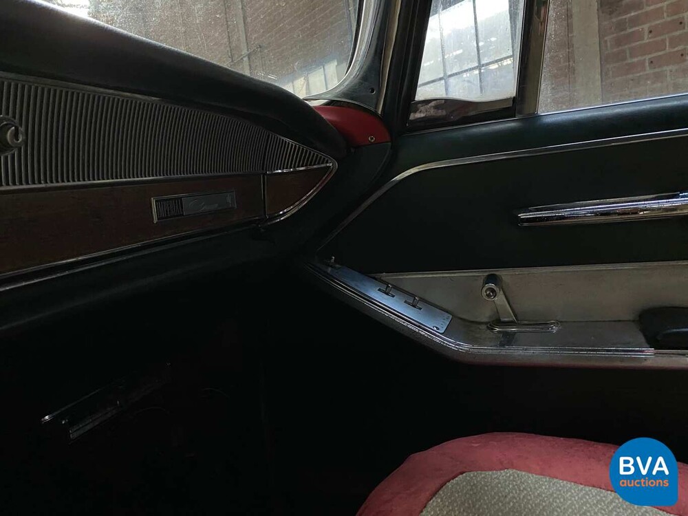 Imperial Crown Limousine V8 340 PS 1965, DH-04-30.