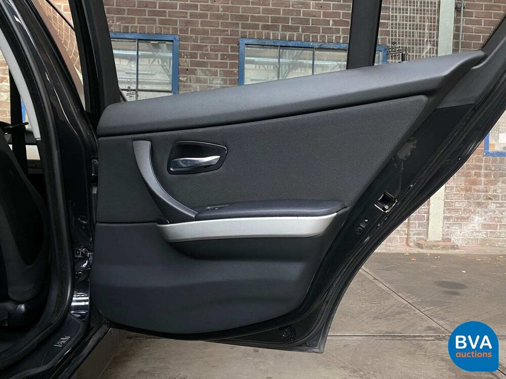 BMW 325xi 3er 218 PS 2005, 73-LGJ-5.