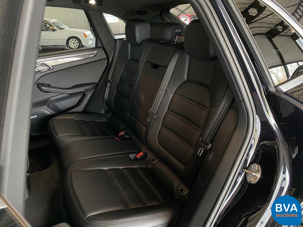 Porsche Macan Turbo 400 PS 3.6 Sport-Chrono-Original NL-2014, 2-TXB-93.