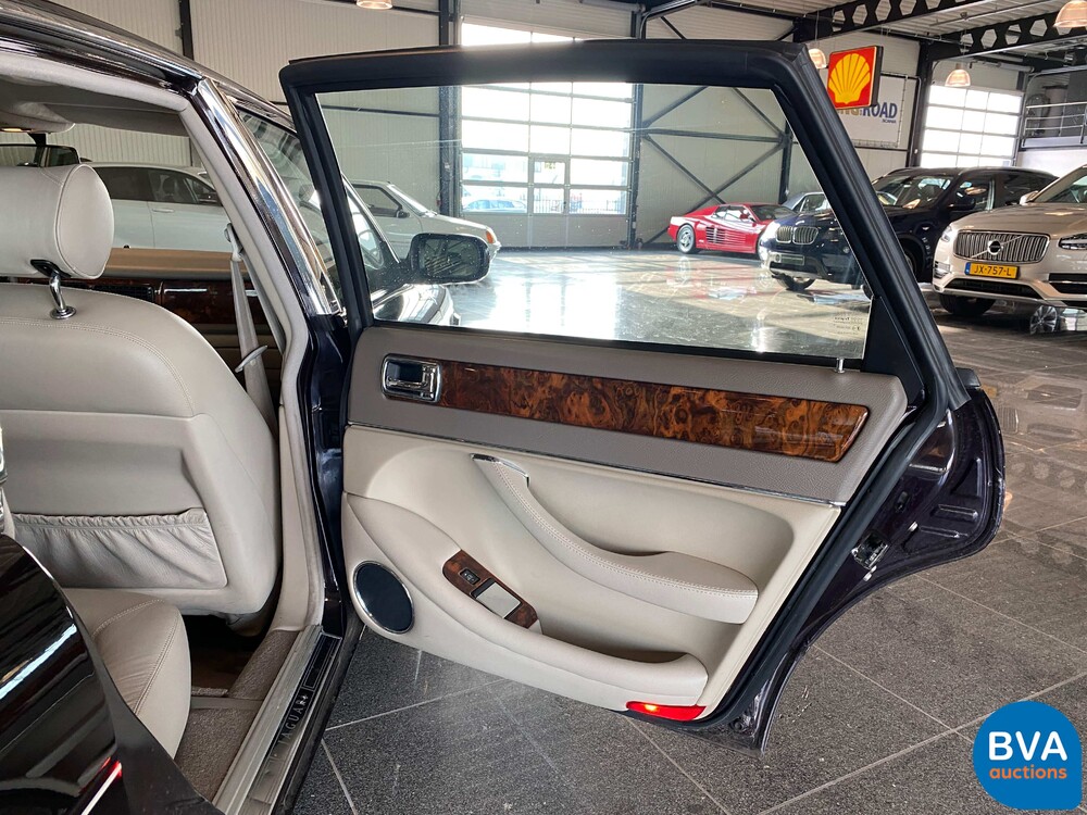 Jaguar Sovereign 4.0 1996 241hp, 79-RX-LR.