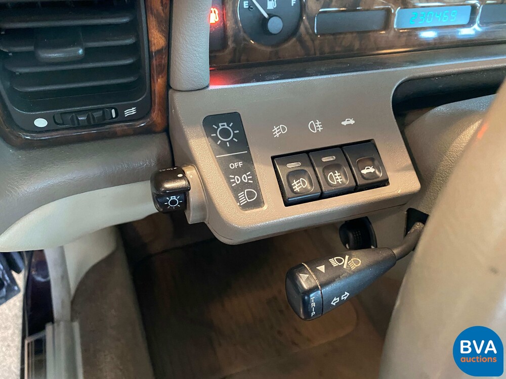 Jaguar Sovereign 4.0 1996 241hp, 79-RX-LR.