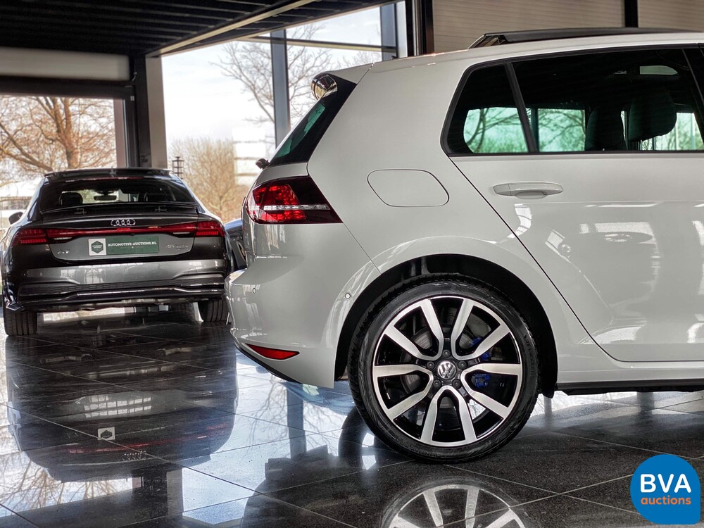 Volkswagen Golf 1.4 TSI GTE 204pk 2015, -Origineel NL-, HN-841-K